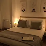 Arias Hotel