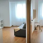 Hotel Arias *